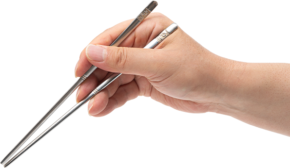 韓国箸を持つ手