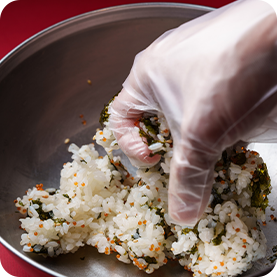 チュモッパ 握る図